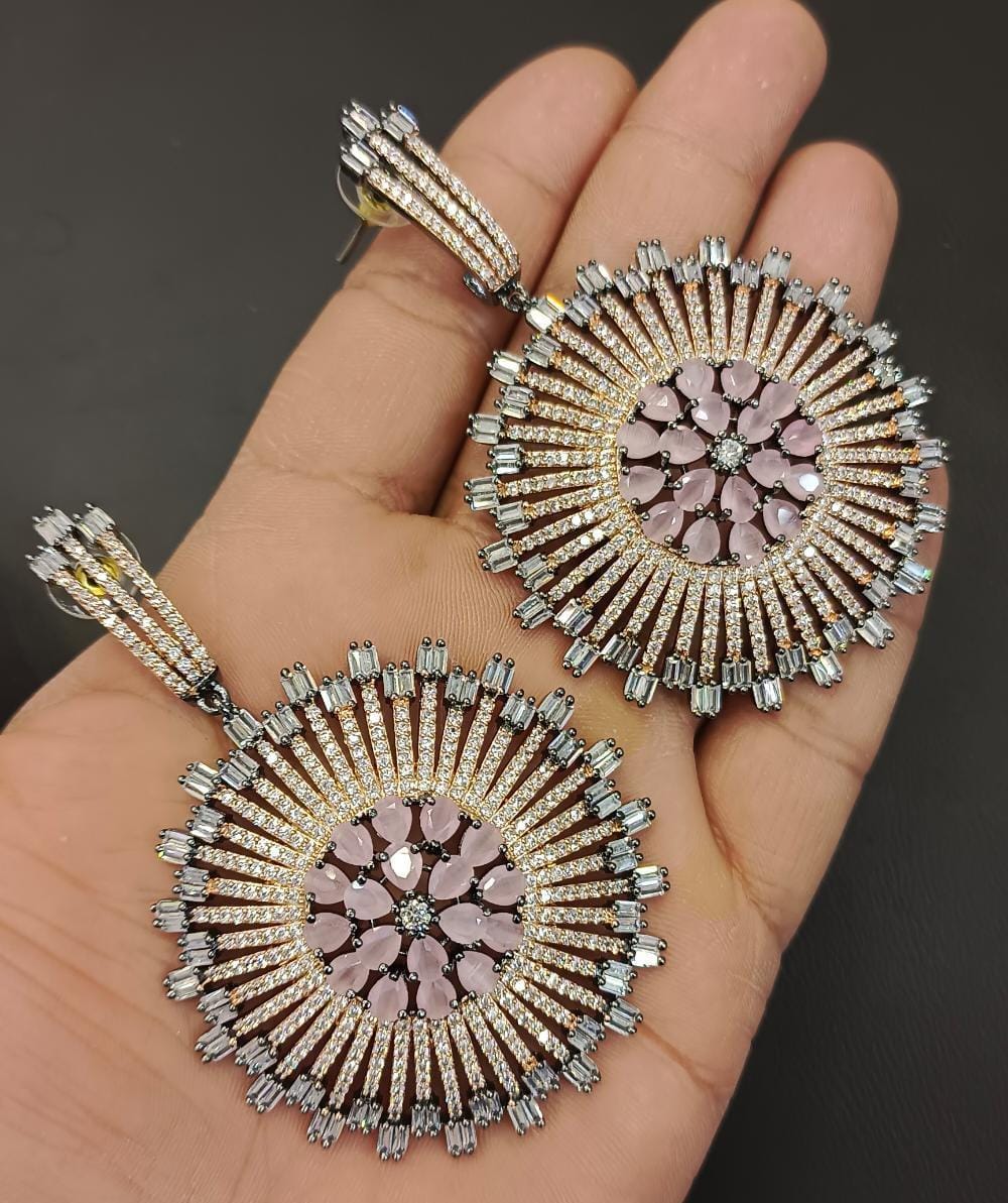 GET BEAUTIFUL ROUND Antique CRYSTAL EARRINGS