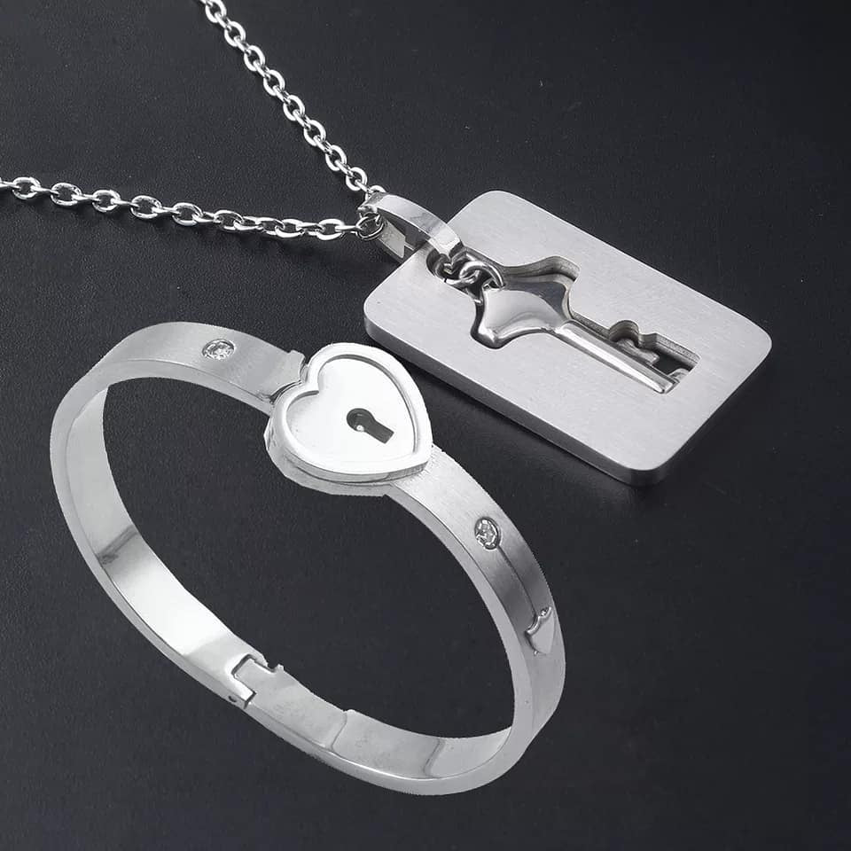 Love Heart Lock Bracelets Bangles Key Pendant Necklace Couples