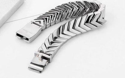 Mens Arrow shaped Metal Bracelet
